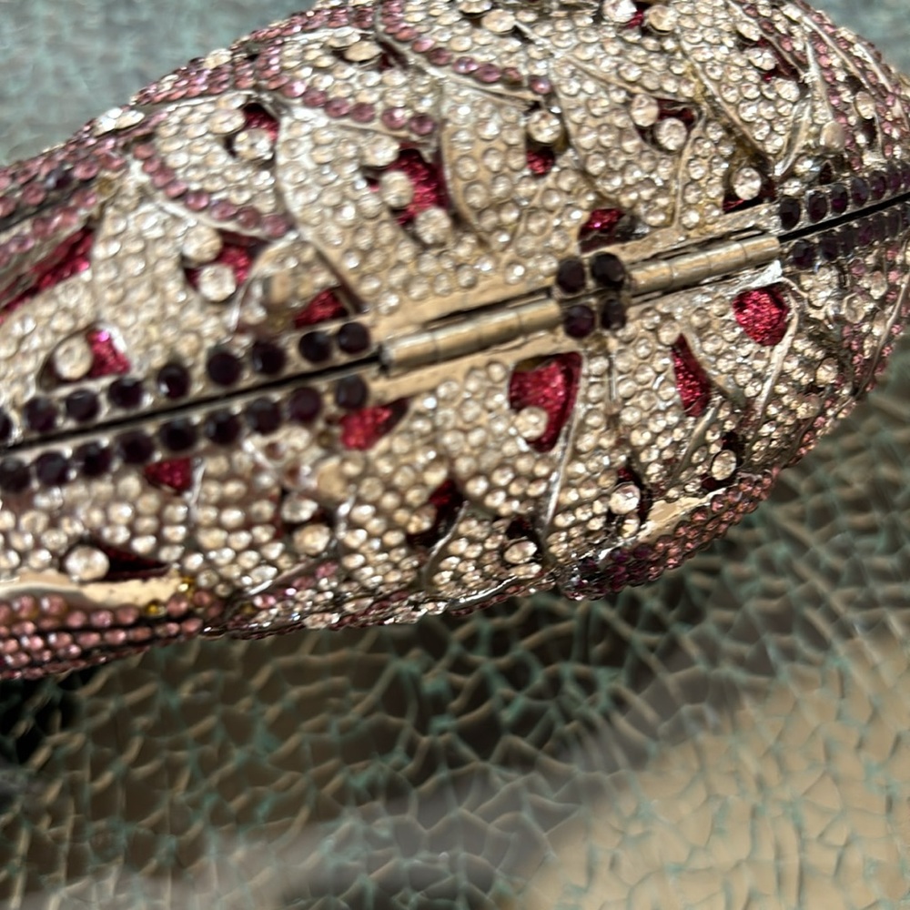 Natasha Czech Crystal Fish Clutch - Picture 13 of 15